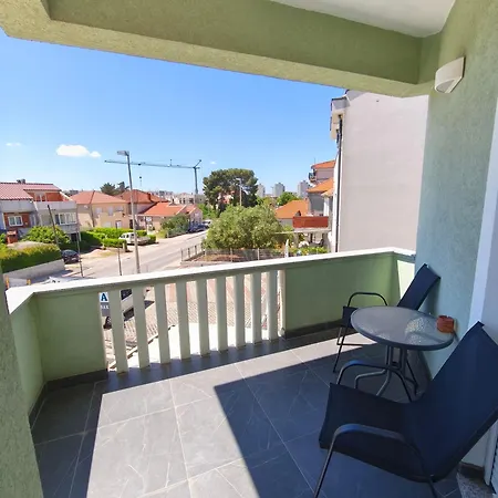 Appartement Madonna 2 *
